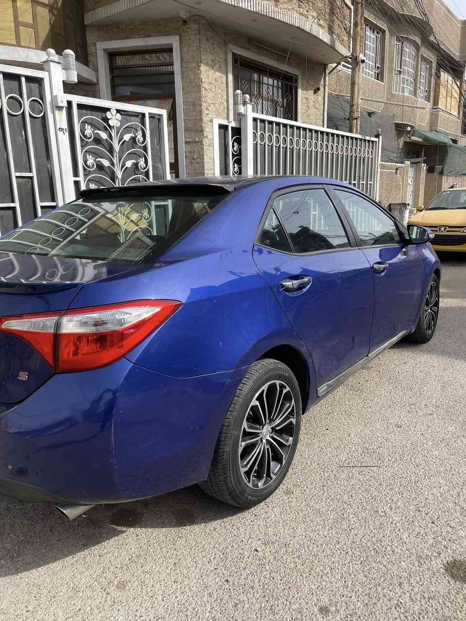 كورلا موديل 14 وارد امريكي ماشيه 120 الف حادثها نفس ماموضح بلصور كلش حلو ومبدل باب اصلي سياره ماتصرف عليها ربع تبريدها ثلج كير ومحرك مكفولات شرط حداديه سعرها ب107 وبيها مجال مكاني بغداد البنوك 

*********** 

***********
