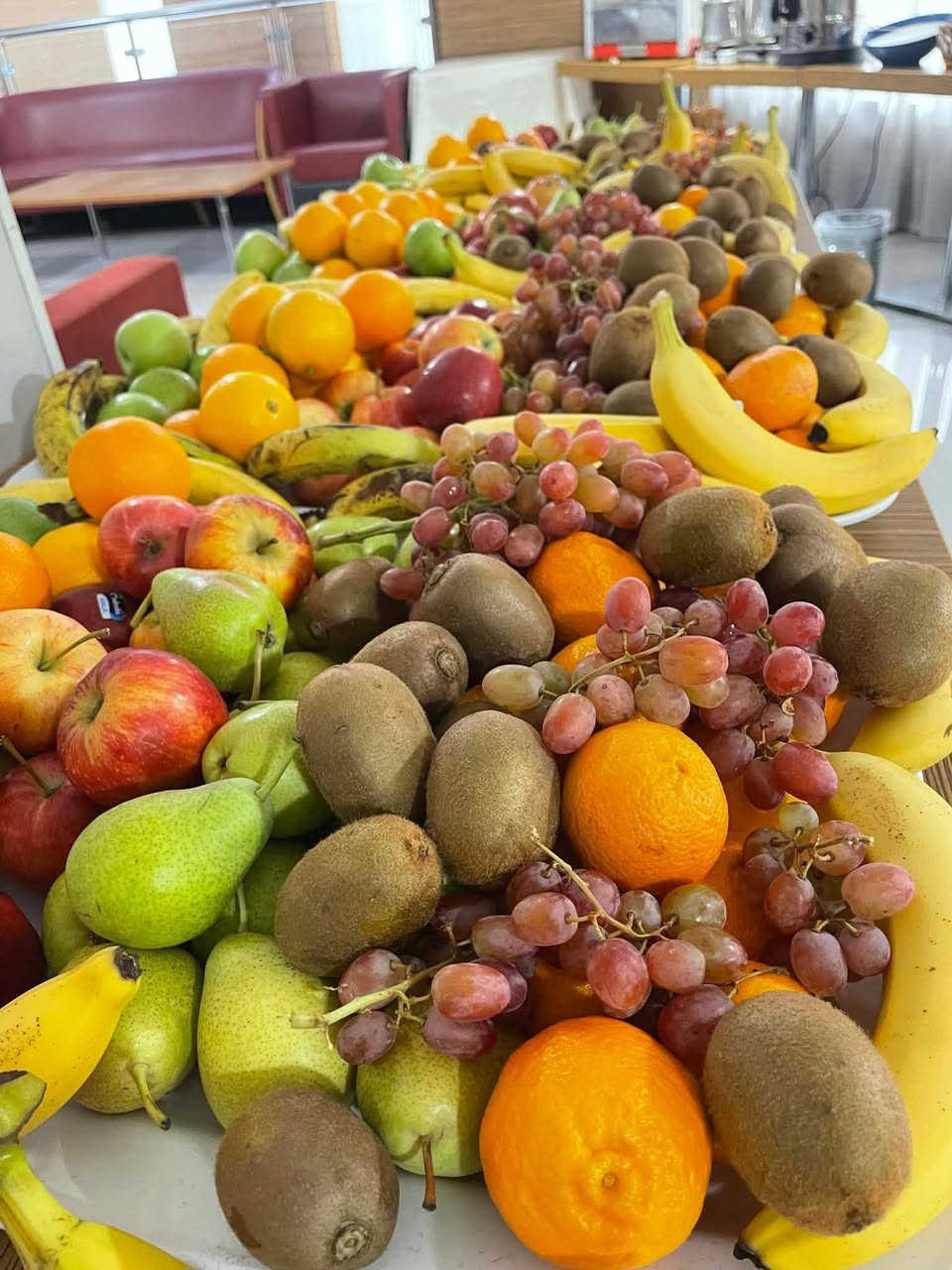 حملة احباب المصطفى للحج والعمرة ،رحلات إيمانية تنظيم عالي خدمات فندقية متنوعة الاولى على مستوى العراق.
وهذه وجبة طعام غذاء المعتمرين في فندق الإقامة بمكة المكرمة بوفيه مفتوح طبخ عراقي ١٠٠٪ والاكل للمعتمر حد الشبع من كافة الاصناف 
       المكتب الرئيسي الاعظمية 
           فرع الإسكندرية 
    ***********/***********
