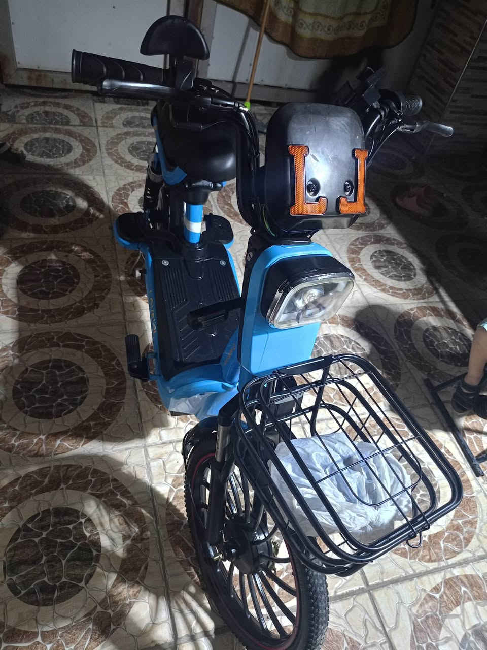 ماطور شحن حجم 20 اخو جديد بشرط 4 بطاريات سعر 275 وتس 0750219510


**إذا كنت صاحب هذا الإعلان وتريد حذفه لأي سبب، رجاءا أرسل رسالة إلى الدعم الفني**