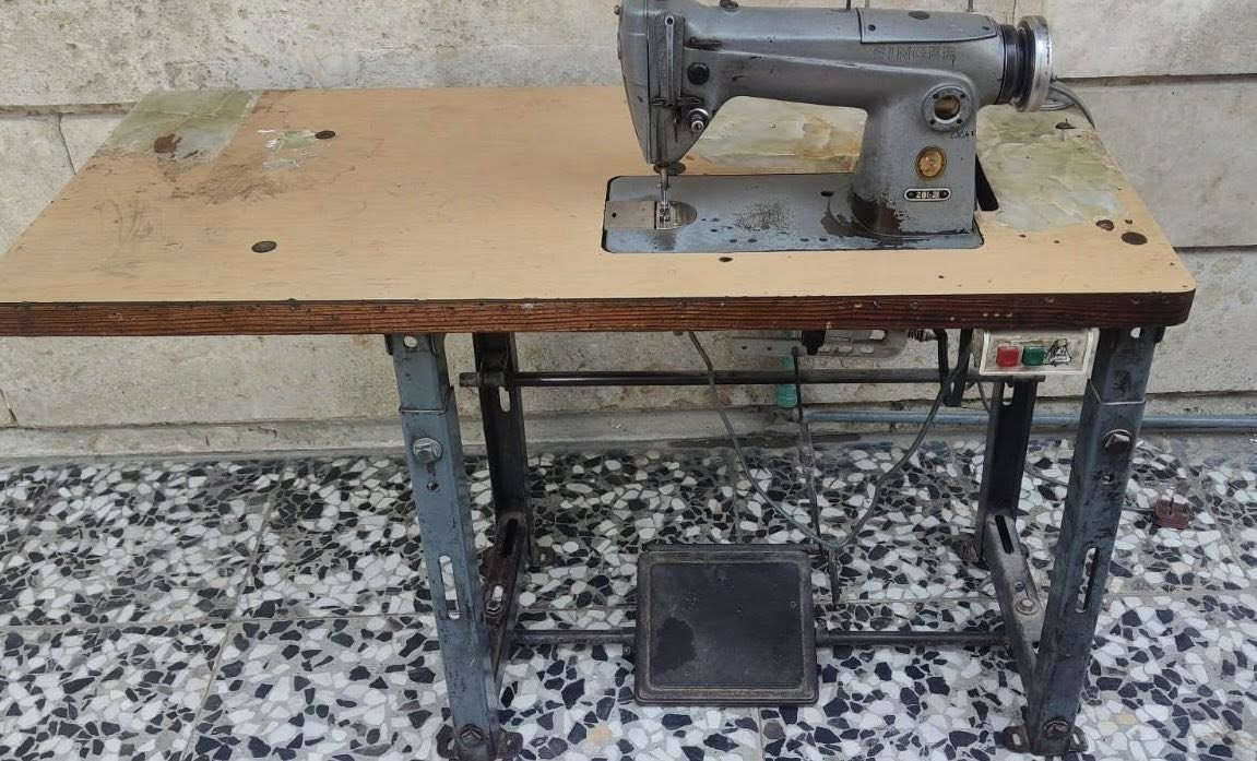للبيع 

مكينة سنجر (Singer) صناعية،.
ياباني أصلي (مو تجميع أو صيني). 
📍بغداد الحبيبية 
***********
