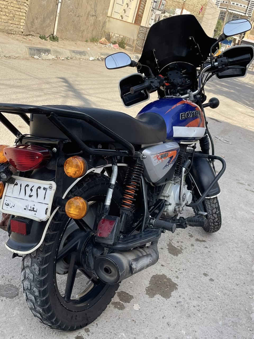 السلام عليكم بوكسر 21 جديدة الدراجة لاتنقيص ولا تبخير تخبل ما ناقصهة شي  رقم بغداد بسمي بنفس اليوم احول.   السعر 2000 مليونين وبيهة مجال مكاني بغداد الحسينية مال راشدية ***********
