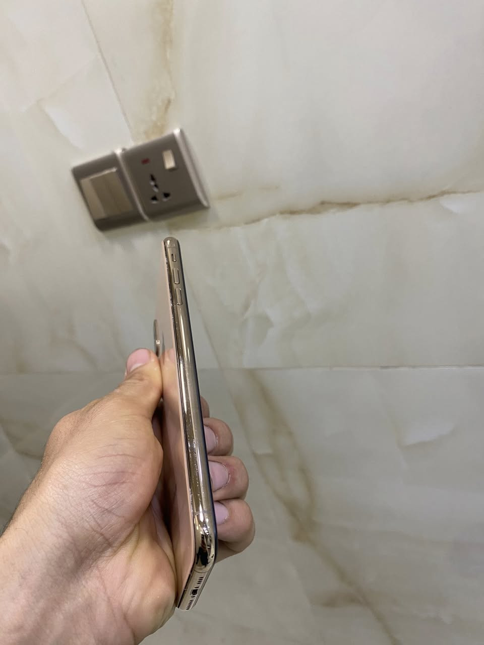 اكس ماكس ذاكرة 256 مستبدل بطارية فقط والباقي كلة شغال الشاشة بيهة فطر بالكلاس مكاني نجف حي الجامعة ***********  سعرة 160
