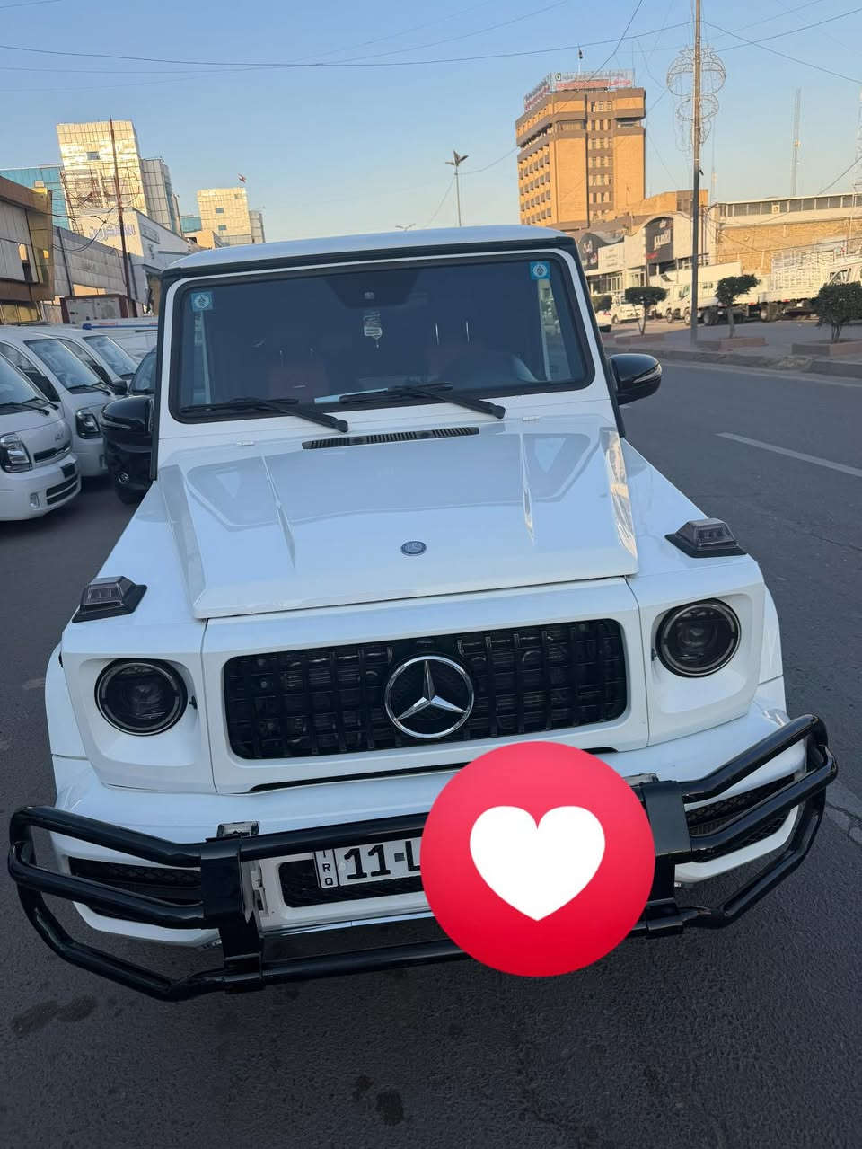 السعر 3 شدات و80 ورقه بيه مجال
مرسيدس بنز فول فول مواصفات
لمواصفات :
الموديل: 2014
G-Class AMG 63 :النوع
الوارد: خليجي مكفول / فول مواصفات
محرك V8 سعة 5.5 لتر (Twin Turbo (550Occ - قوة تقارب 544
حصان
نظام دفع رباعي دائم 4MATIC
أنظمة تعليق رياضية AMG + 3 دفلكات كراسي جلد كهربائية بتحكم كامل + تبريد وتدفئة
ثلاث شاشات
نظام صوتي Harman Kardon فاخر
رادار أمامي
كاميرا خلفية + حساسات أمامية وخلفية نظام قيادة مخصص للطرق الوعرة والمدينة نحكم ستيرن + شيفتر خلف المقود إنارة LED نهارية + زينون ليلي
فتحة سقف كهربائية
جنوط AMG قياس 20 إنج
إضاءة محيطية داخلية
 
***********
