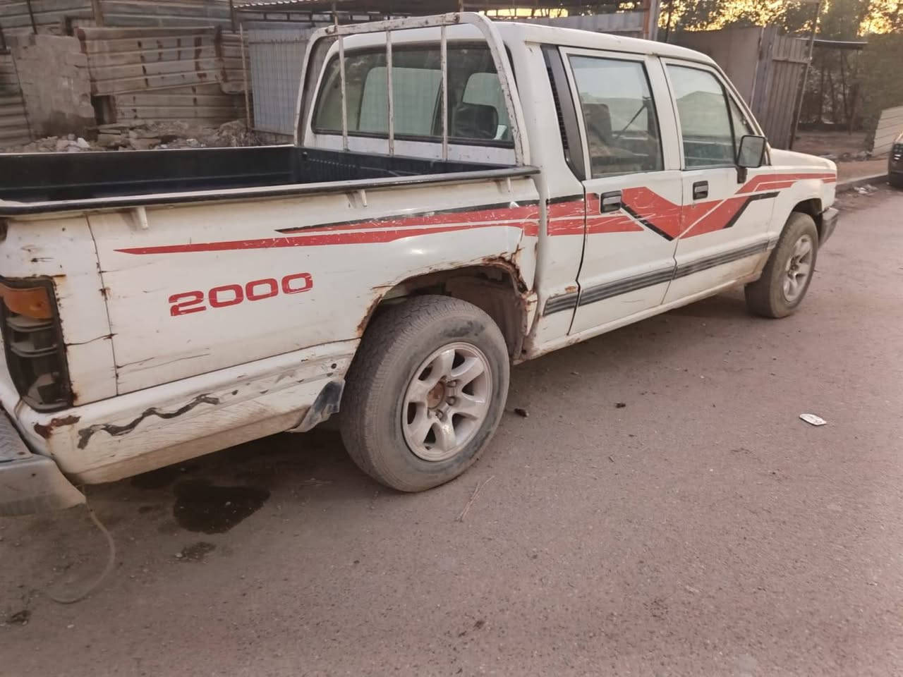 السلام عليكم مسيوبوتشي 1994 للبيع سعر 35 وبيه مجال قليل  سياره شرط تحويل رقم بغداد  مكان بغداد   *********** وتساب موجود كهربائيات لايتات بكلايتات سكنات اشاير كلوبات  كله بل كراتين موجوده بس مامشدودات
