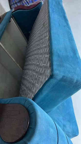 تخم 10 مقاعد تركي القلابي مخزن بعدة جديد السبب صغر المكان ب425 
واتساب ***********
