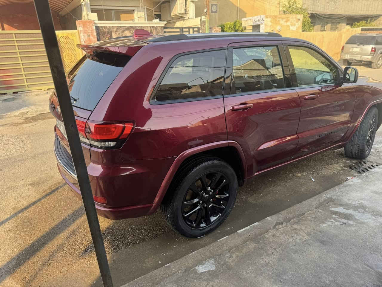 السلام عليكم 
جيب لاريدو (اربيل باسمي)
موديل 2020 امريكي
المواصفات:
بلاك توب
كشنات تدفئه امامي  
ستيرن تدفئه
فتحه
جنطه كهرباء
حساس ايقاف تلقائي خلفي
بجم كبس
الحادث دعاميه خلفيه (صور الحادث متوفرة) 
السعر 275 $
للتواصل ***********
