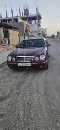 ام عيون لون عنابي موديل 2000 مكنية v سيارة مصبوغة جمالة بدون ضربة كلشي...