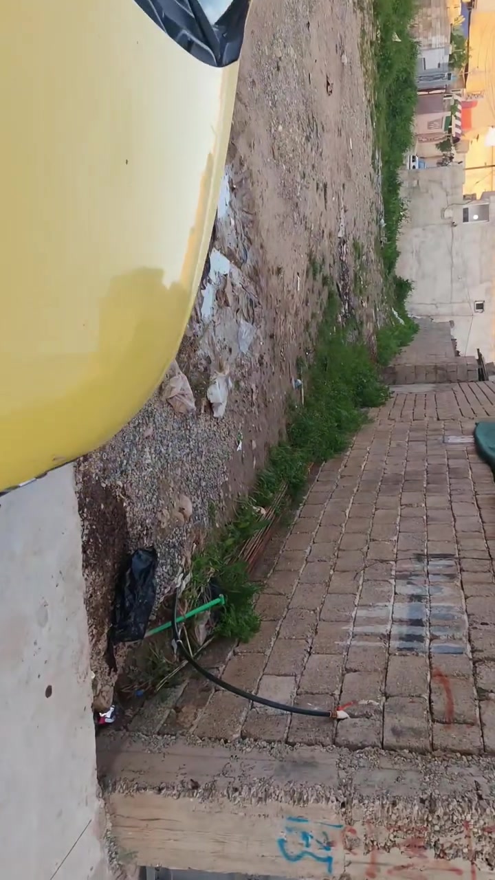قطعة ارض زراعية سند ابيض مساحتها250متربالسند وواقع حال اكثر من324متر،،، واجهة11متر ونصف وعمق27متر
خدمات كاملةشارع تبليط ماء كهرباء،،، عنوانها مدخل مفرق تلكيف موقع الارض خلف المولدة على جهةاليسار سعرها41وبيها مجال بسيط
للمعلومات الاتصال
***********
***********.    ابو عزام

