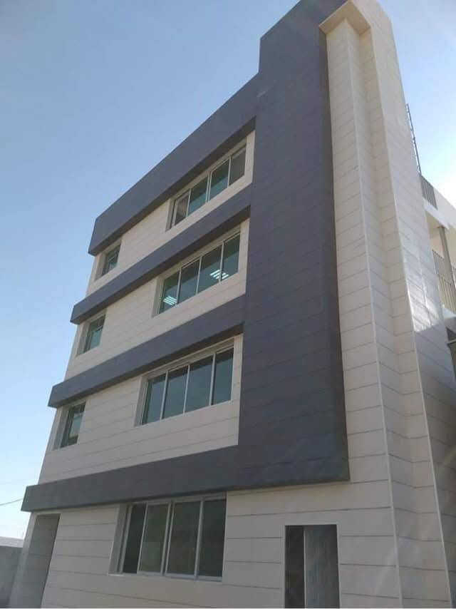 السلام عليكم لتغليف الواجهات ولمحلات واجهات المباني بلبورسلين والفرونتك
***********/للتصال وأنساب ***********
