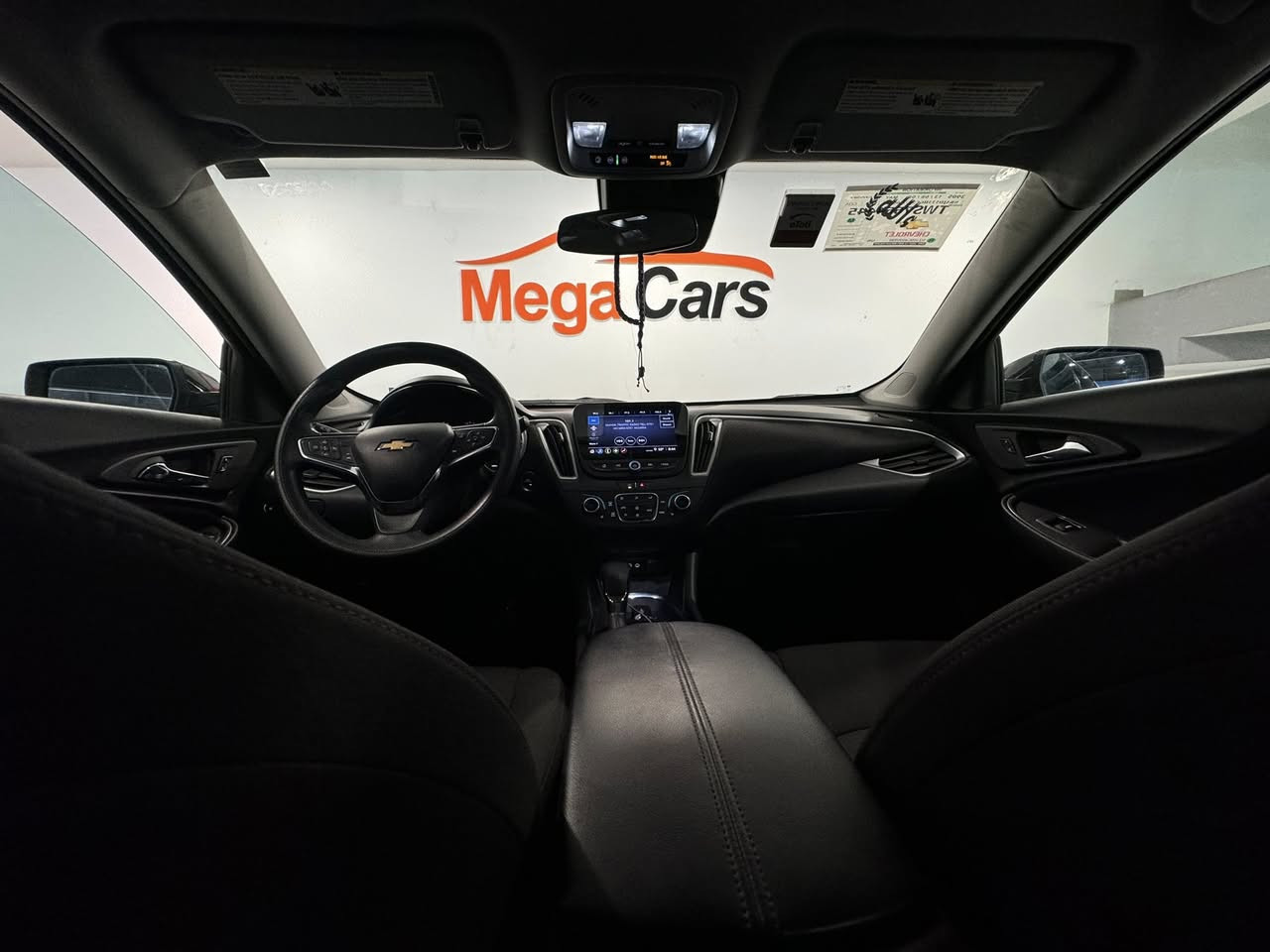 ماليبو 2023
مواصفات LT2
ضررها بسيط مثل ما موضح بالصور فقط ٤ قطع بدون دواخل
 1G1ZD5ST4PF208706
سعر 110 ومجال قليل
مكانها دهوك 
***********
***********
