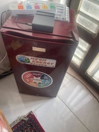 ثلاجة للبيع مستعمله قليل وتبريدها قوي السعر 90 067854875181