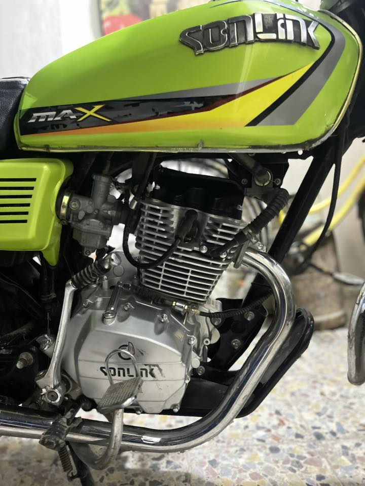 سلام عليكم دراجه سولنك 5 كير موديل 23 اوراق كامله باسمي كهربايات كلها شغاله شلعه ومعدل وياها بصمه تشغيل عن بعد محرك مامفتوح نكره سلف لانضوح لاتبخير السعر650 مكاني بغداد الدوره


**إذا كنت صاحب هذا الإعلان وتريد حذفه لأي سبب، رجاءا أرسل رسالة إلى الدعم الفني**