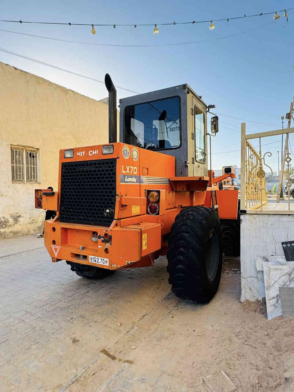 السلام عليكم للبيع شفل دخول جديد هيتاشي{ 70 LX }وارد اليابان كفاله عامه مكينه ازوزه لاستفسار ( *********** )
