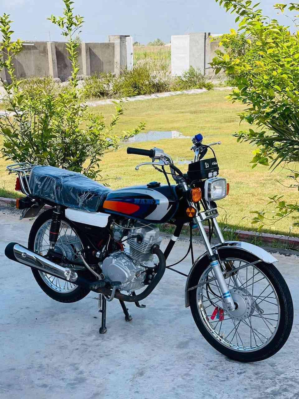 العبدهه للبيع او مراوس بتايكر 24 او 23 او سافان24 او23 حسب القناعه
(ناما موديل 2025 اوراق كامله دراجهه هااوون النضافه والنصبه كدامك )اللي مو شراي رجائًا ليكسر بيها والرزق ع الله 
(السععر 550)
العنوان بابل مشروع مقابل مطعم جنهه الفرات السياحي .


**إذا كنت صاحب هذا الإعلان وتريد حذفه لأي سبب، رجاءا أرسل رسالة إلى الدعم الفني**