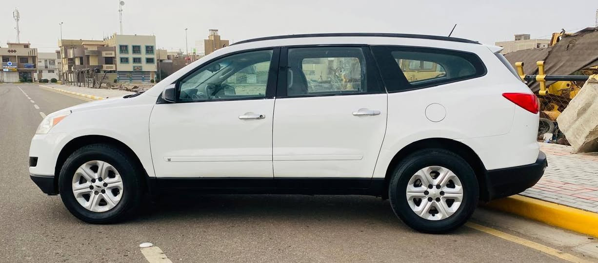 السعر 78 الاستفسار *********** شوفر ترفس2009 خليجي مكفوله كفاله عامه من الضربه والتبديل بيهه رش صبغ مكانات تكشير فقط مكينه 3600 وكير مكفولات حداديه جديده تخم تاير تبريد3 قطع مواصفات السياره معروفه السياره جديده وجاهزة بمعنى الكلمه رقم بغداد نكليزي بسمنه سنويه 2029 مكان السياره كربلاء
