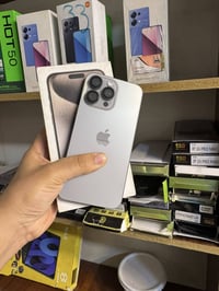 🌹 للبيع ايفون 15 برو ماكس  📱 الذاكرة: 256GB 🔋 البطارية: 88% ✨ الجهاز ن...