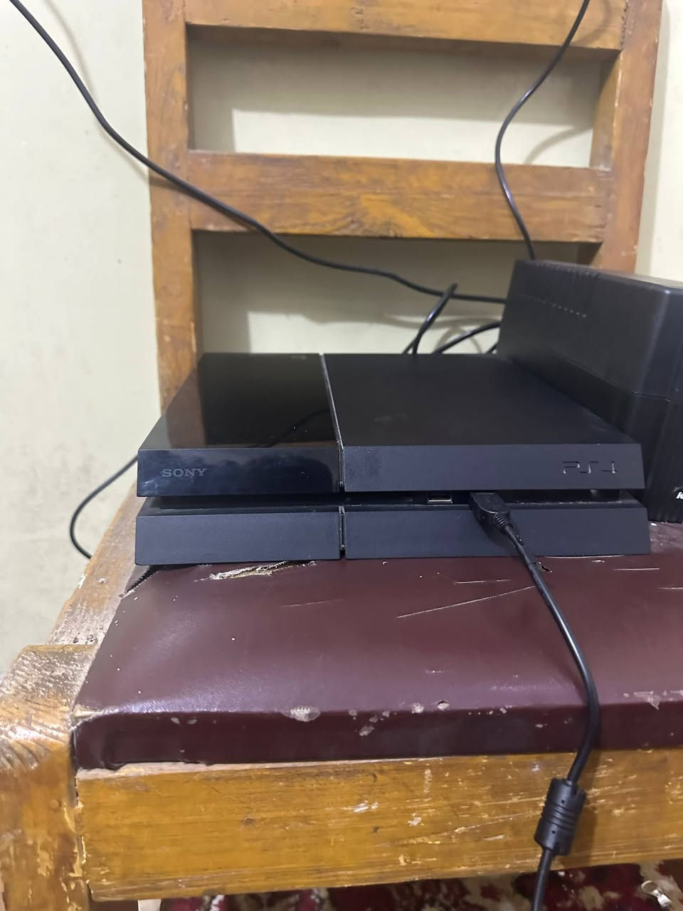 السلام عليكم بلى 4 نضام 11 مه،كر يدات عدد 2 السعر200 قفل تواصل وتساب فقط ***********
