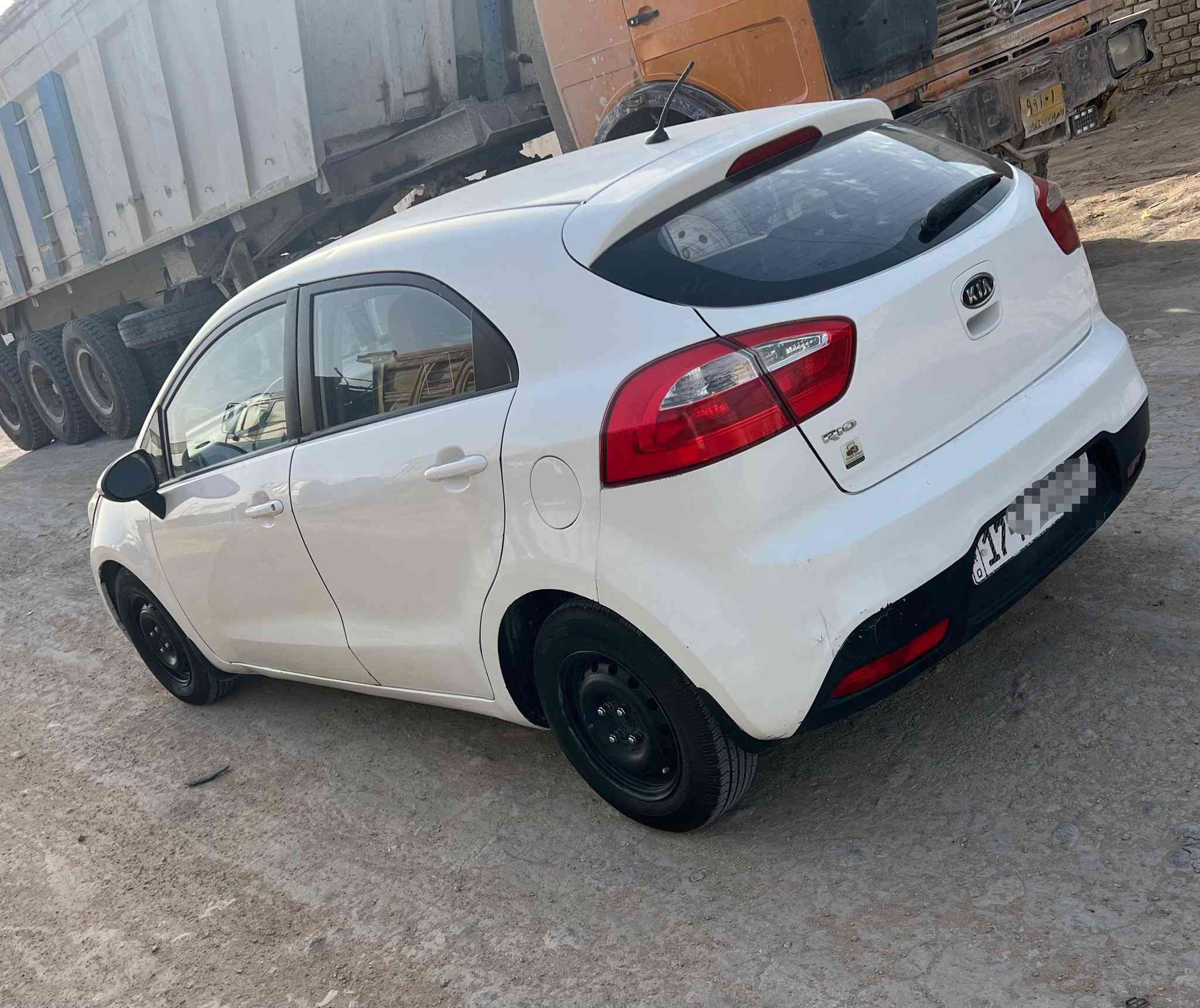 كيا ريو هاشباك موديل 2013
السعر 75

مكان السيارة السماوة

رقم صاحب السيارة 

***********
