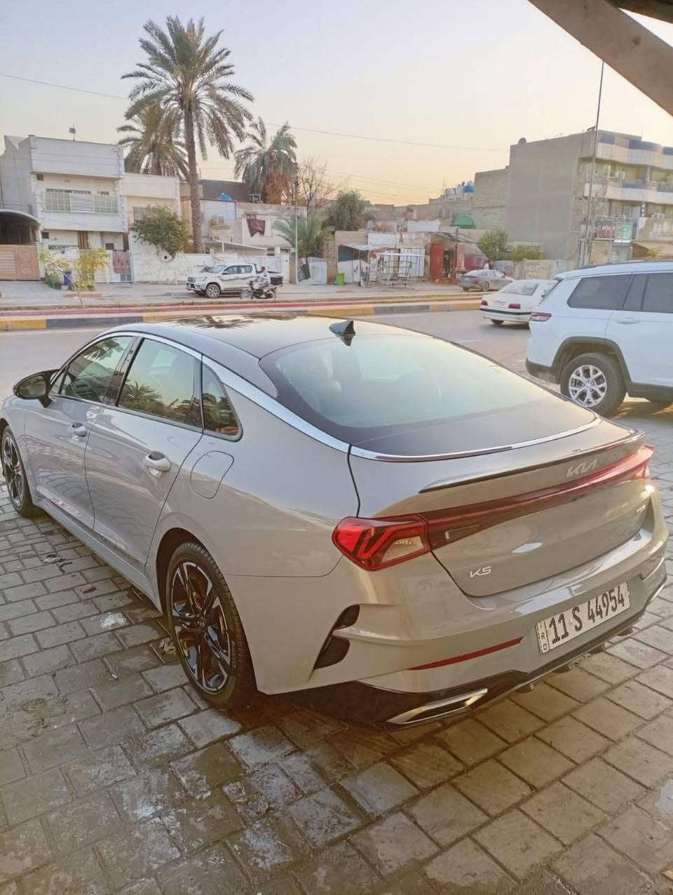 سلام عليكم (K5) موديل 23 وارد امريكي كامله سياره من كلشي داخل احمر فول موصفات سياره ما بيها نقص اي شي تايرات  تخم صدر امامي خلفي جديد تبريد سياره ما بيها نقص كلشي سعر 175 وبيها مجال  تحويل مباشر رقم تلفون *********** مكلف بل نشر
