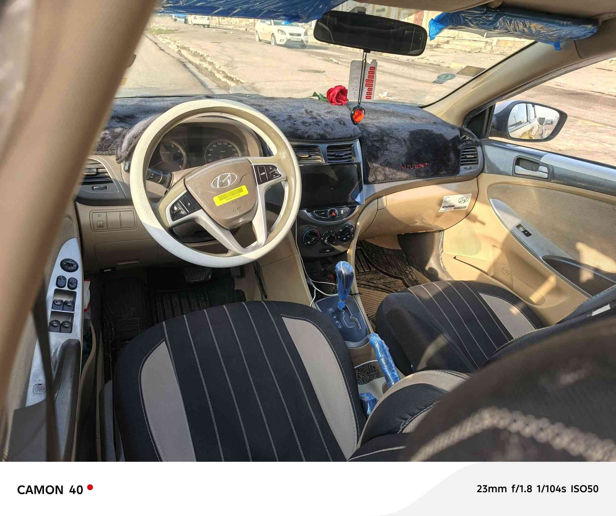 اكسنت مضلع 2015 رقم بغداد. هئية غرامات صفر محرك كير شرط طخم جديد كابون بانزين.بيها ضرر خفيف بدون دواخل.  السعر 92 وبيها مجال. ترهم معارض. ***********
