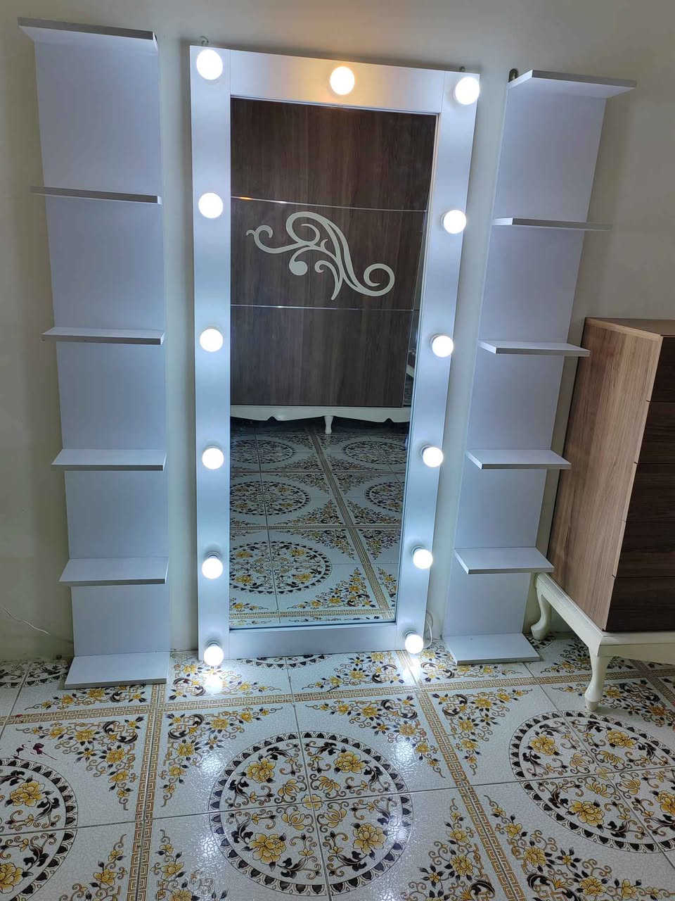 غرفه تركيا للبيع مثل ماموضحه بصور عنوان بغداد *********** بغداد, العراق
