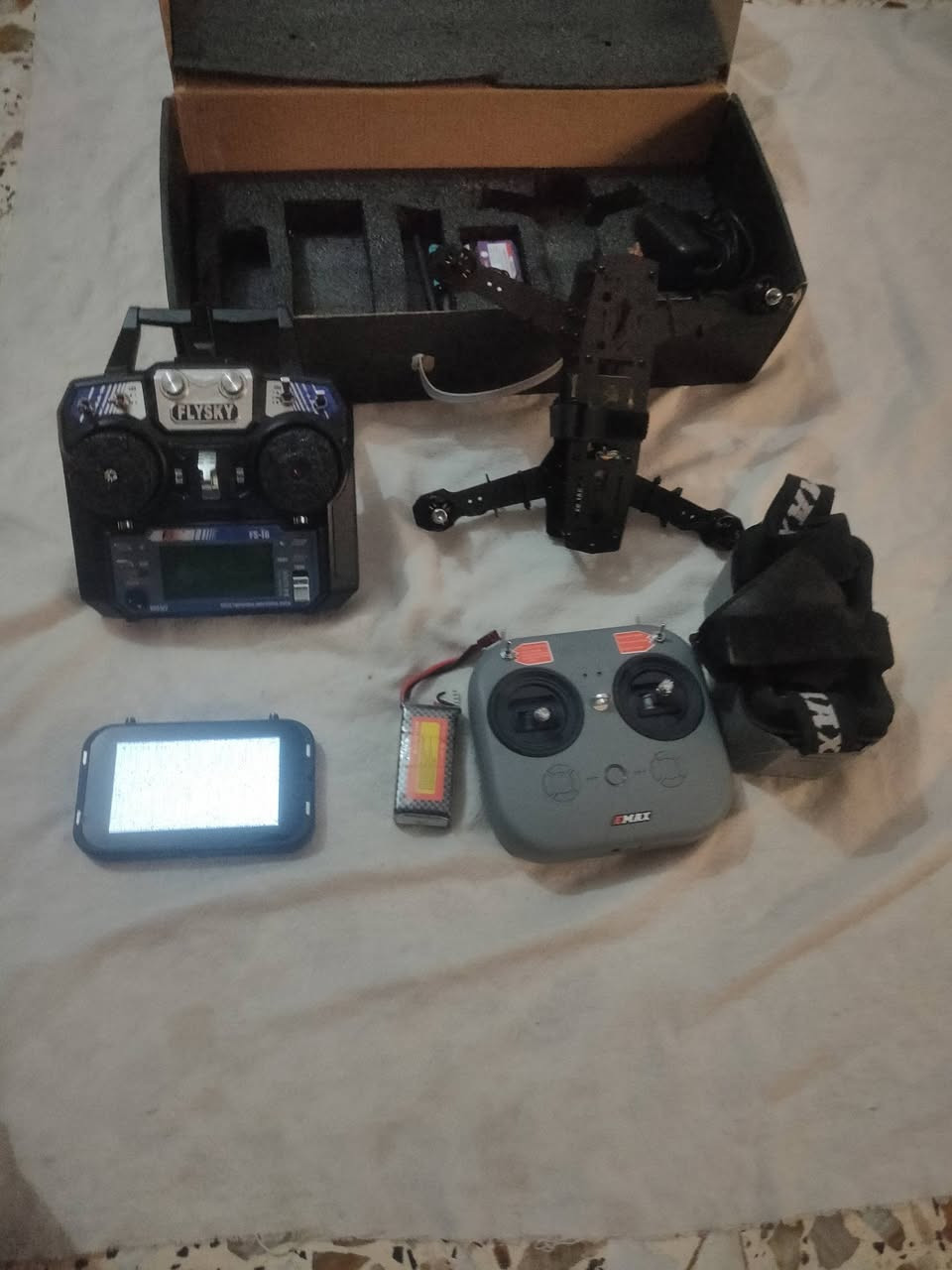 يالله السلام عليكم طيارة fpv بدون كامرة شغالة بس نقص مراوح جديدة ونضارة اي ماكس وكنترول تحكم اي ماكس شغالات //العنوان الديوانية قضاءالدغاره توصيل ماكووو تفيدك علق اني اطبلك


**إذا كنت صاحب هذا الإعلان وتريد حذفه لأي سبب، رجاءا أرسل رسالة إلى الدعم الفني**