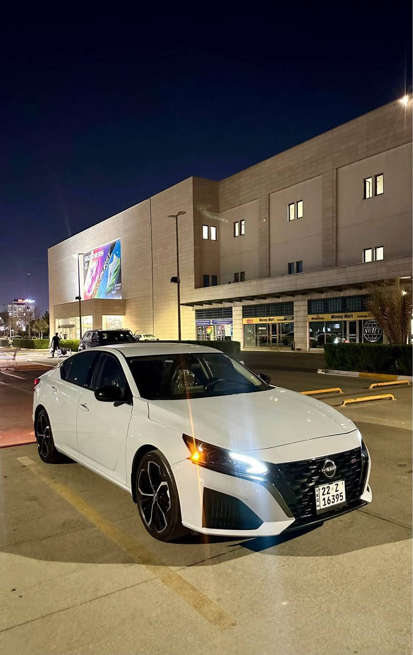 ئاڵتیما رەنگی سمۆکی 
مۆدیل ٢٠٢٣ 
چاملخ و دەرکەی بۆیاغە لای سەیاق 
ناو دەرکەی هەیە تۆزەک 
٤٥ هەزار کیلۆمەتر رۆیشتوە 
*********** 
١٧٥ و کەمێک مەجال أربيل, العراق
