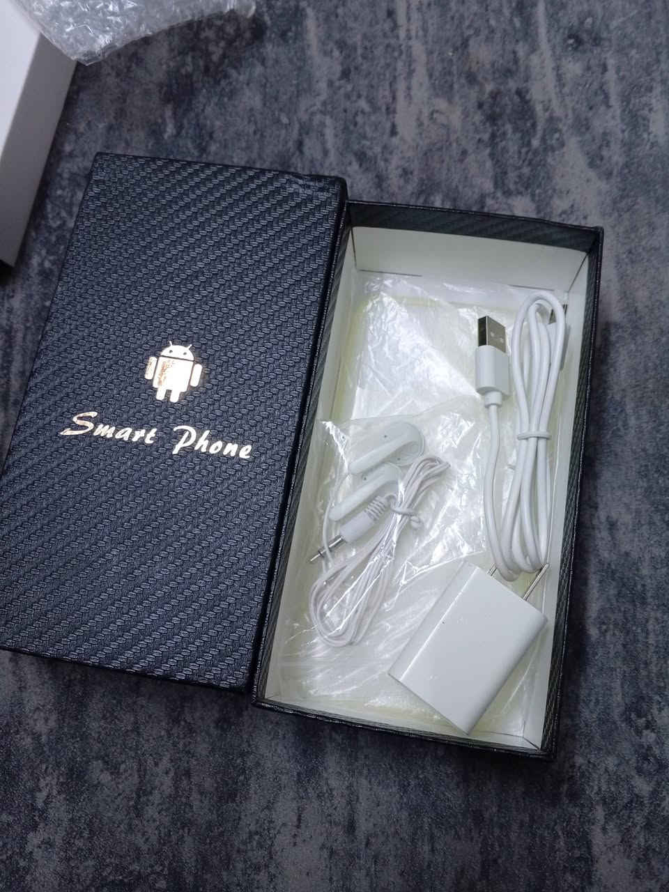 سلام عليكم 

تلفون امزون ذاكره128 بعده جديد شوفت عينك 

ملحقاته شاحنه  سماعات  وحافضه سعر جهاز 30

مكان بعقوبه كاطون رازي

هـ***********
