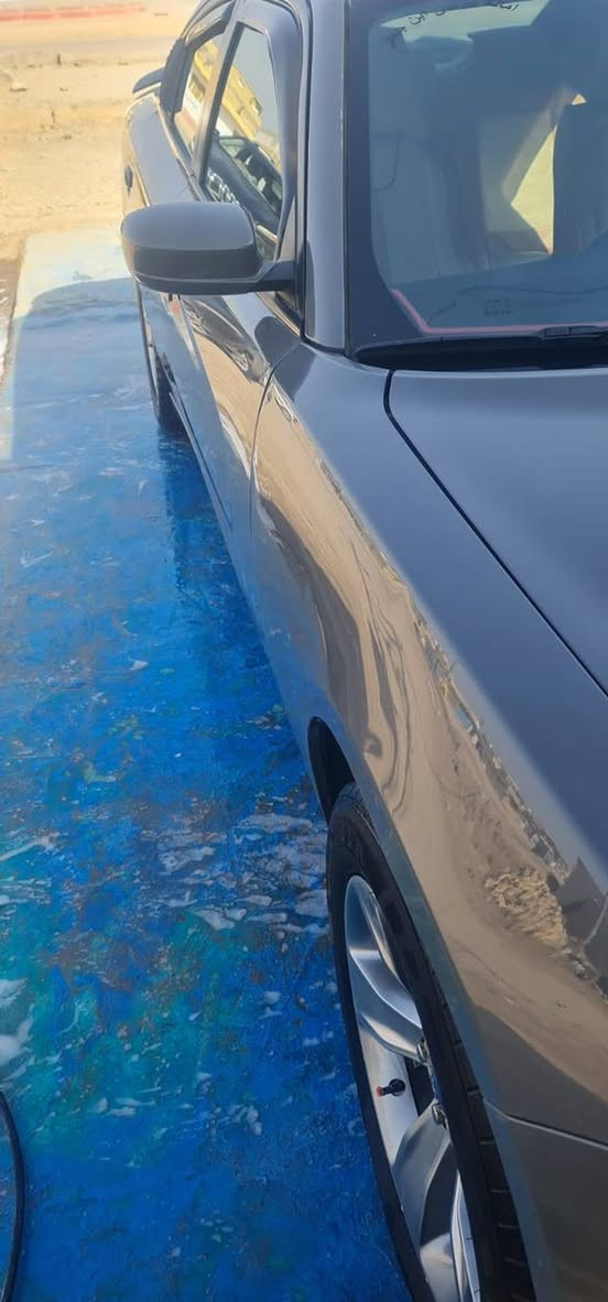 سلام عليكم ورحمة الله وبركاته جارجرالحادث جاملغ علئ اطار الايمن علي البارد راجع لون سمنتي موديل 20 كفاله كير محرك سياره لعابه اي ضربه ماكو بالسياره جديده والله احلا من الصور  وجاهزه مابيه نقص اي شي مال جناي ‏‪0780 179 2666‬‏
