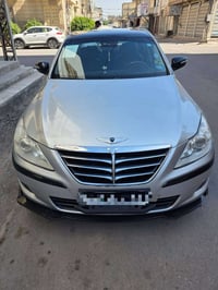 جنسز موديل ٢٠١٣ • V6 بنزين • نجف