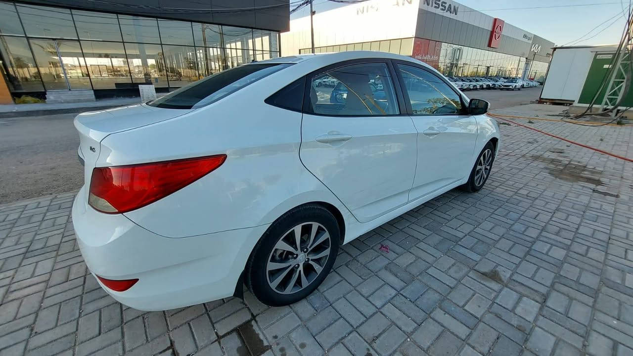 اكسنت للبيع  فول مواصفات محرك ١٦٠٠  مديل ١٤  بيها قطعتين جاملغ والبنيد  نجف
السعر ٩٥ ***********
