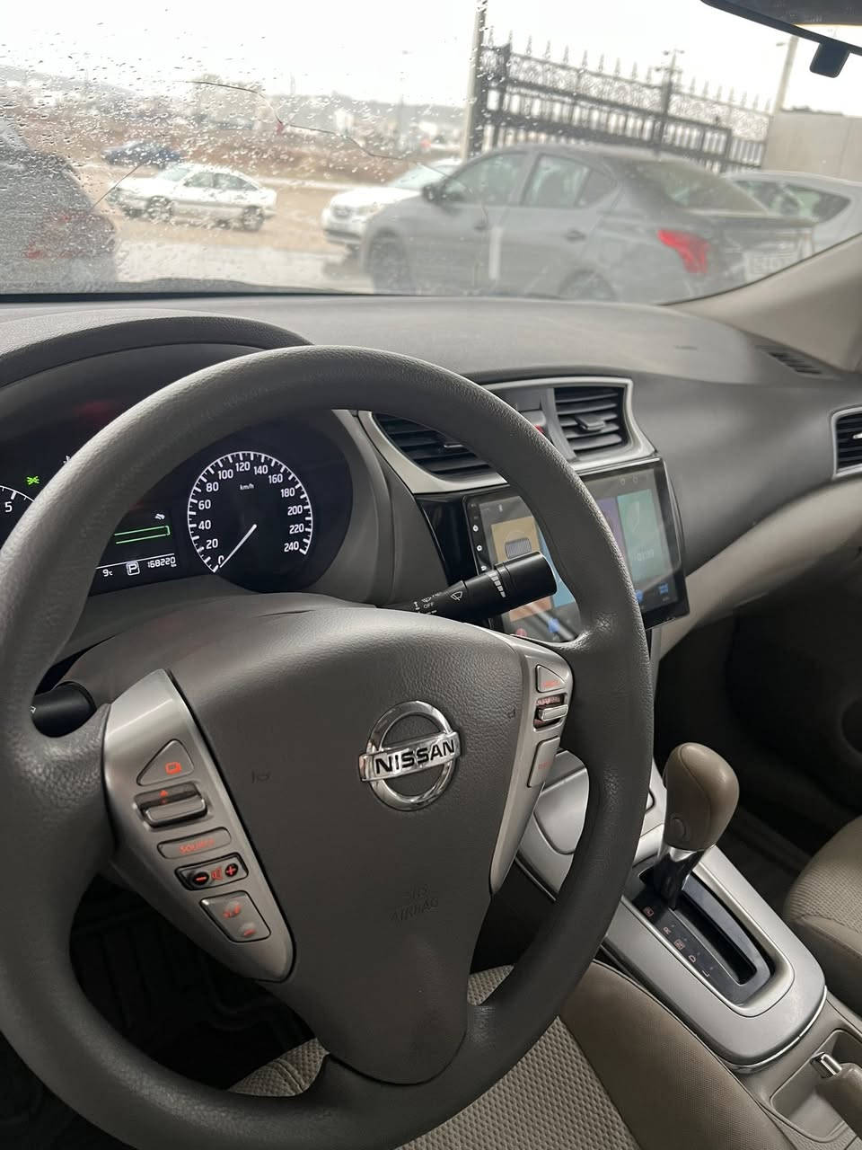 نيسان سنترا خليجي ٢٠٢٠ بي بوياغ ته نها شوخته كى هه يه له ده رگاى سايق ١٦٨ كم روشتوه رقم دهوك تحويل وكاله به شه رت شاشة بيلادي و حساسي دواوه سعري ١٢٣ ورقة شوين به رده ره ش ***********
