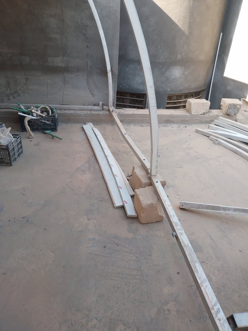 خيمه بدون جادر فافون ثقيل الطول ٢٠ متر والعرض ٦ متر سهله التنصيب صناعه أمريكيا  اتصل على الرقم ***********
