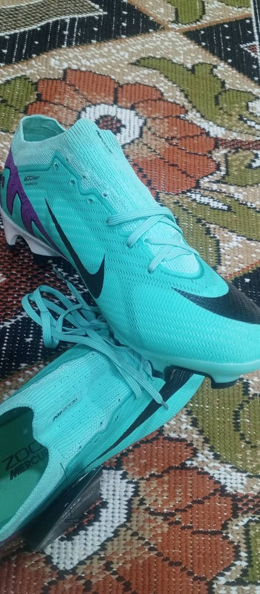 حذاء ستد حجم 41    باله.  لبيع


**إذا كنت صاحب هذا الإعلان وتريد حذفه لأي سبب، رجاءا أرسل رسالة إلى الدعم الفني**