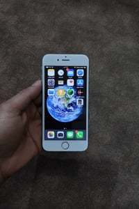 ايفون ٦ • نظيف • شغال