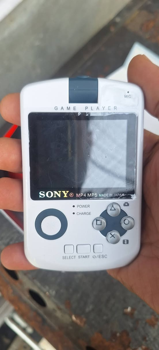 متوفر ٣ لوان جديد غير مستخدم ذاكره ٤كيكا توصيل اكو


**إذا كنت صاحب هذا الإعلان وتريد حذفه لأي سبب، رجاءا أرسل رسالة إلى الدعم الفني**