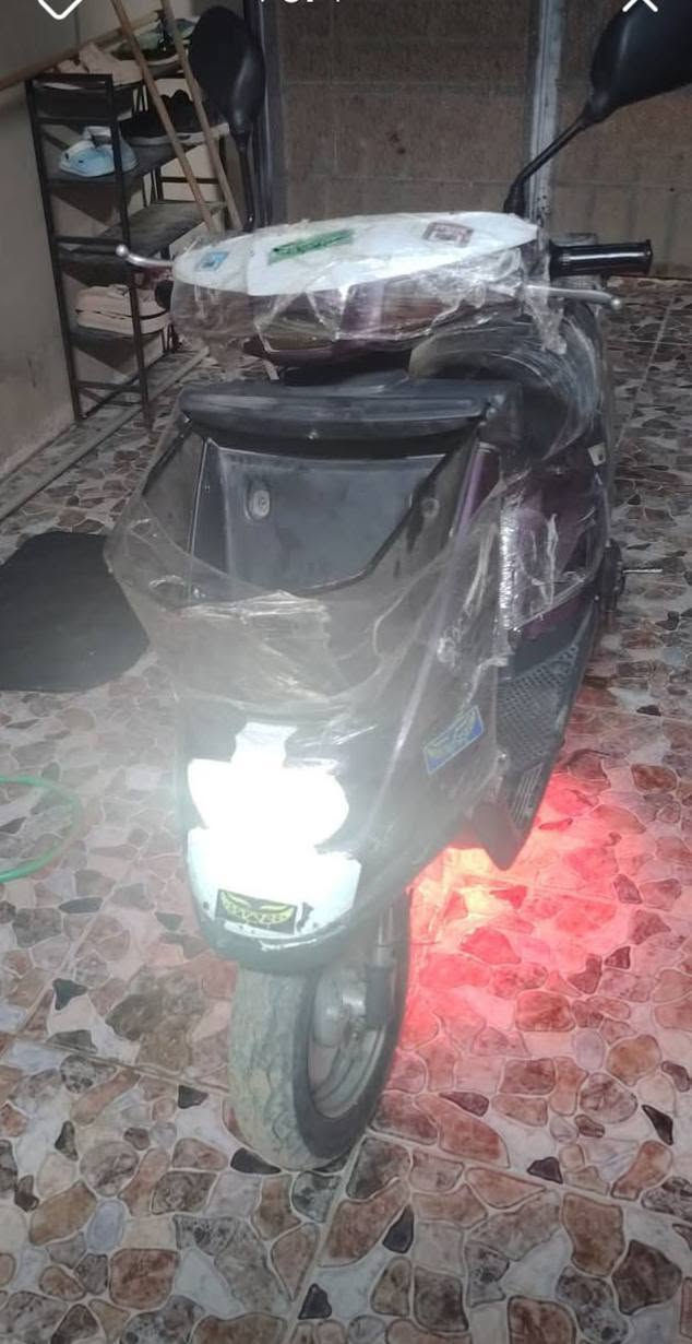 سلام عليكم للبيع ماطور ياماها سعر 280 سلف هندر  شقال كفرات بلادي  مابيه شي شقال كل بس مكينة مفتوح وبيه مجال لطيبين  رقم  ***********
