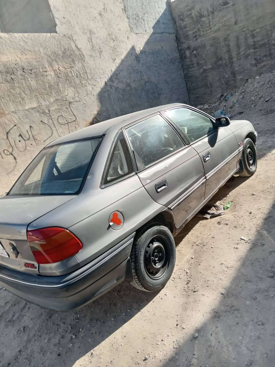 استرة للبيع 
موديل 92
جاهزة السعر 40 ورقة وبيها مجال 
+964 777 470 6074


**إذا كنت صاحب هذا الإعلان وتريد حذفه لأي سبب، رجاءا أرسل رسالة إلى الدعم الفني**
