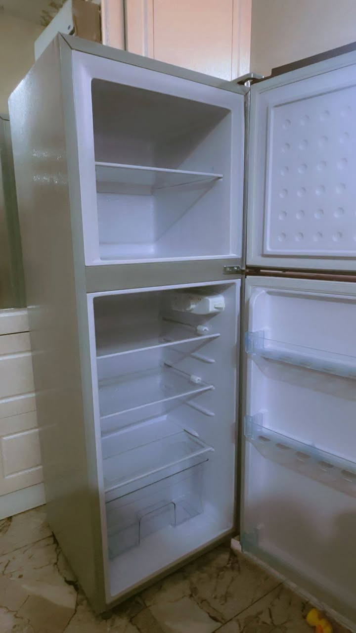 السلام عليكم ثلاجه مستخدمه للبيع ماداخله تصليح شغاله  السعر 125وبيه مجال شي قليل مكان كوت الاتصال عله رقـم 0786998966


**إذا كنت صاحب هذا الإعلان وتريد حذفه لأي سبب، رجاءا أرسل رسالة إلى الدعم الفني**