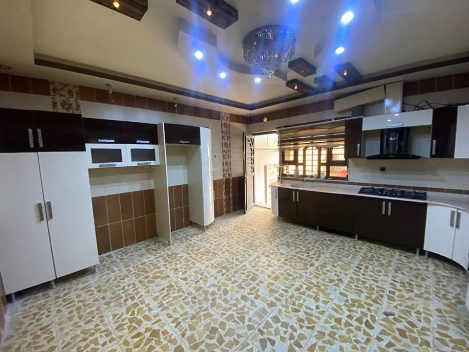 🏠اعلان اعلان
دار للبيع
موقع مميز
~~~~~~~~~~~
طابو ملك صرف
~~~~~~~~~~~~
سنه البناء 2012
الدار كلش نظيف 
قريب على سايدين
~~~~~~~~~~~~
📐المساحه:-250م
📐الواجهة :-10م
~~~~~~~~~~~
📍الموقع :حي العدن
مقابيل جامع تحسين سوراني
~~~~~~~~~~~
💸السعر :-علق ب(تم) يوصلك السعر
~~~~~~~~~~~
الطابق الاول  يحتوي:-
كراج +حديقه +استقبال +مطبخ +
غرفتين نوم+هول +صحيات
~~~~~~~~~~~
الطابق الثاني يحتوي على:-
هول +صحيات +غرفتين نوم
~~~~~~~~~~~
للاستفسار اكثر الاتصال على
***********📱
~~~~~~~~~~~
نستقبل جميع العروض 
🏠السكنيه  🏛️التجاريه
