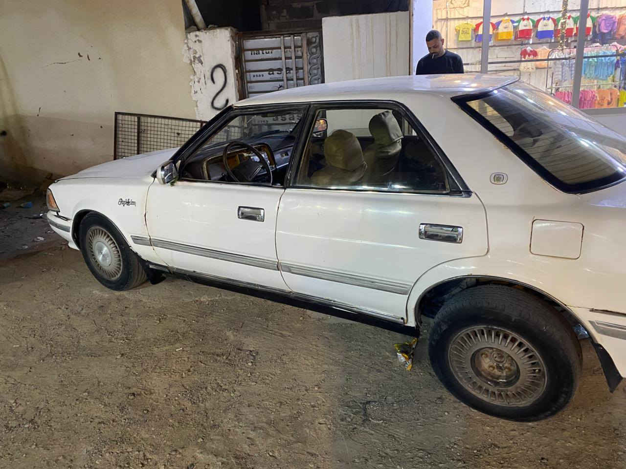 سيارة سوبر
موديل 90 كفالة اصوليات لا كصه ولا نقل السنوية صار شهر من سقطت  وشرط التحويل او الوكالة مشروع وطني بيه تنقيص ادخن  الباور كذلك عضمته حلوة اطلع بيه وين ما تريد  سعره 20 وبيه مجال

***********

