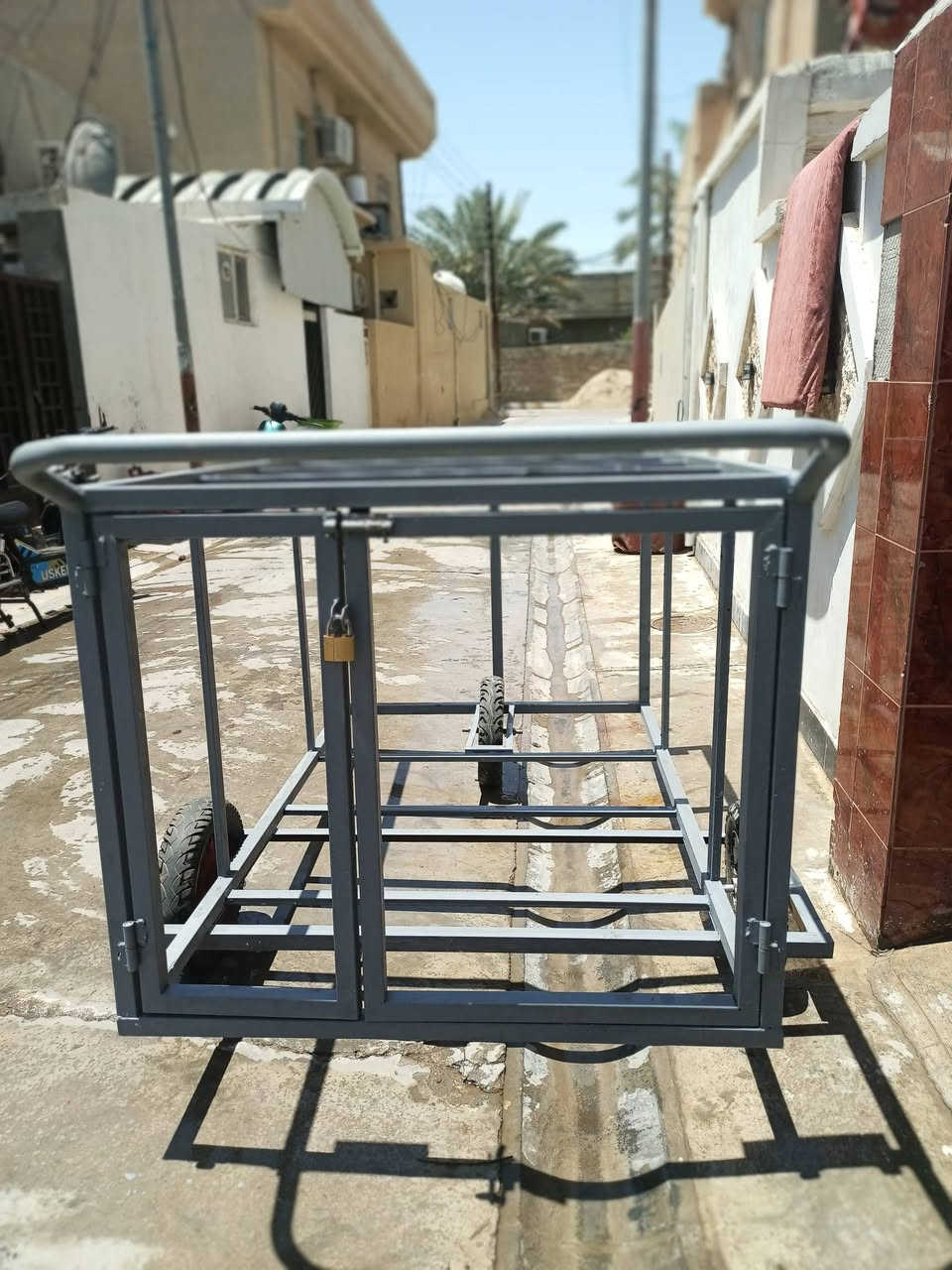 عربانه للبيع كلشي ترهم مال بسطيه بسوك مال عصاير مال لبلبي هواي بيها مشاريع ناجحه ولرزق ع الله طول 2متر وعرض 1متر و 20سنتيم ورتفاع 1متر شغله جديد مصارله كم يوم


**إذا كنت صاحب هذا الإعلان وتريد حذفه لأي سبب، رجاءا أرسل رسالة إلى الدعم الفني**