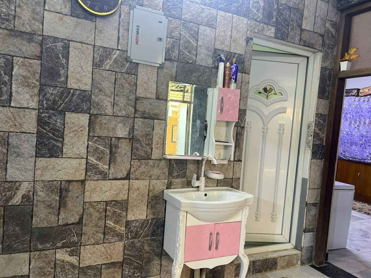 🔥 فرصة لا تعوّض – دار للبيع بسعر مغري 🔥
تدور على بيت مرتب وجاهز للسكن؟ هاي فرصتك!
🏡 دور صحة أولى – بناء درجة أولى
📐 147 متر | 📏 واجهة 10 متر
🏠 طابقين – 5 غرف نوم واسعة
✨ أرضيات مرمر | 🚿 حمّامات فوق وجوة
📄 طابو صرف زراعي
📞 للحجز والاستفسار: ***********
⏳ العرض محدود والبيع قريب — لا تضيع الفرصة!
يشرفنا استقبال عروضكم وطلباتكم العقارية
