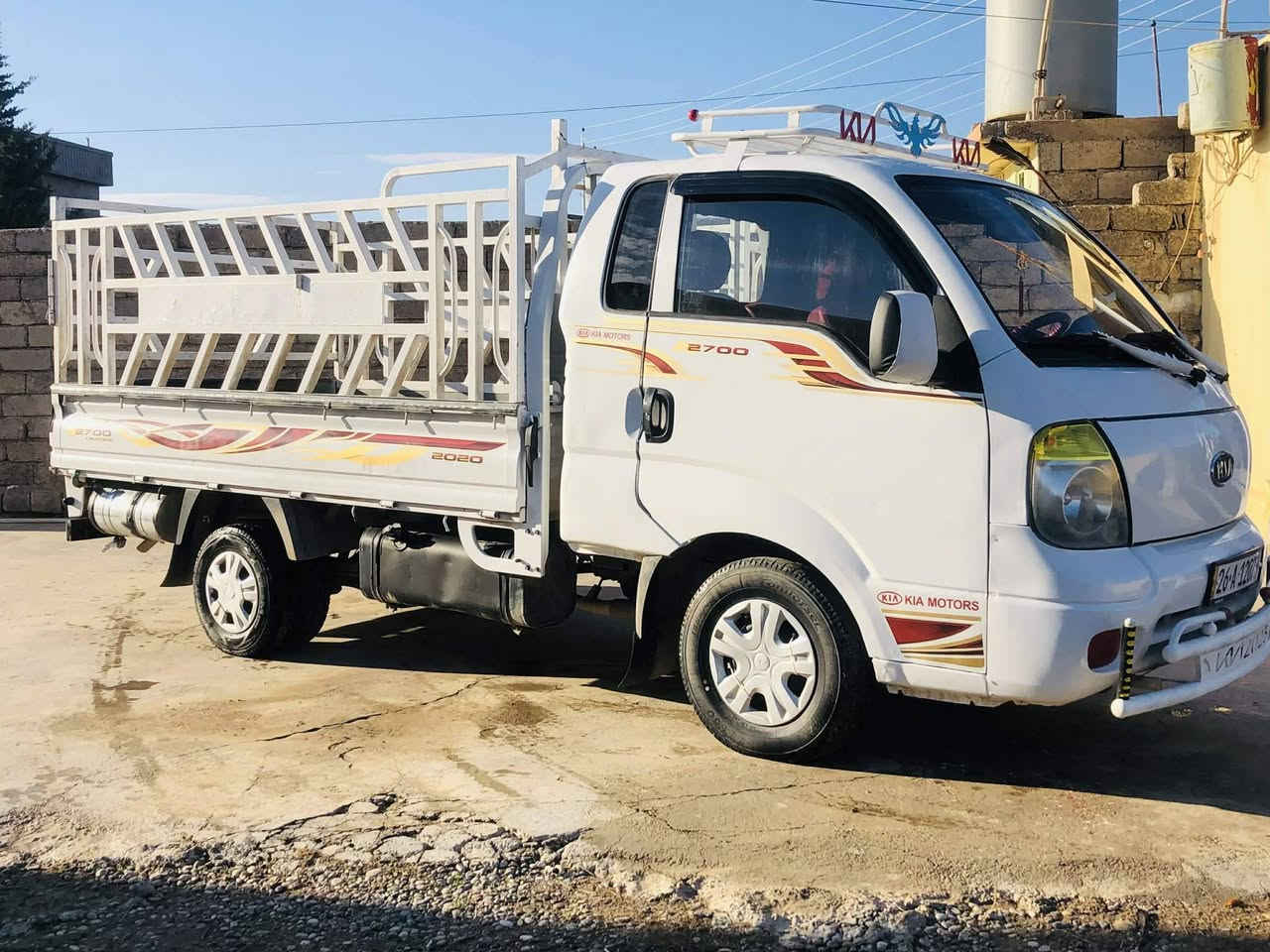 يوجد كيه منغولي
موديل 2006 محدث
رقم دولي شرط الوكاله والتحويل
كهربائيات كلها شغاله تواير جدد ماسحات شغاله
غرفتها نضيفه مواصفات فول
سيارة جاهزه شغل وطلع
كامره شاشه سنويه لنهايه ال27 سياره ما تحط عليها ربع دينار المكان القياره قرية اجحلة للاستفسار الاتصال على الرقم *********** ويرهم مراوس بكيه أحدث
