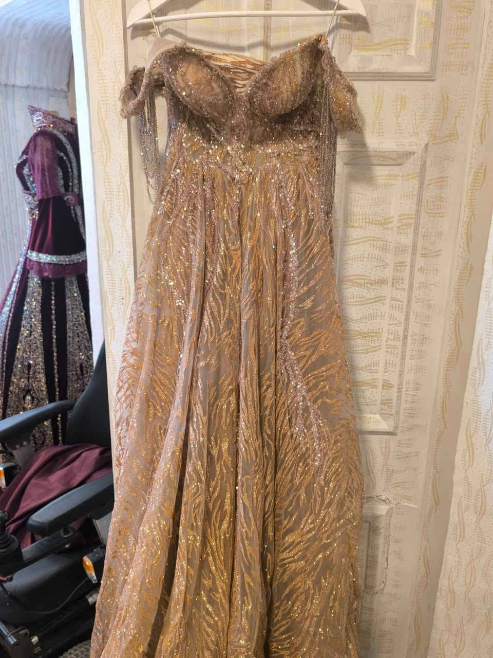 ✨️شروة فستان زفاف ️كميه 200 قطعه 
✨️السعر  18$ فقط  حصرا هاد سعر ع كامل كميه
✨️ملاحظه فيها مستعمل وفيها جديد
باقي صور وفيديوهات على الوتس👇
+905377654036


**إذا كنت صاحب هذا الإعلان وتريد حذفه لأي سبب، رجاءا أرسل رسالة إلى الدعم الفني**