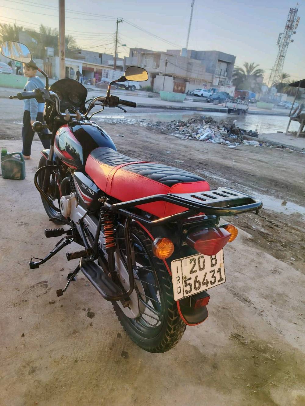 سلام عليكم😘
در اجة بوكسر موديل 2023 دراجة رقم وسنوية ديالى نكليزي مكفولة كفالة تحويل ثاني يوم دراجة استخدام شي كلش قليل نظافة فول خير من الله اي نقص مابيها سعرها ٢١٠٠وبيها مجال حك جية مكاني ديالى بعقوبة شراي يتصل عل رقم ويدلل *********** غير متواجد عل فيس @الجميع