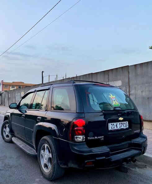 بليزر ٢٠٠٩
قبغ اسود مكينه ٤٢٠٠
ضرر باب مبدل وباب مصبوغ عكس السايق
حداديه وتخم جديد
سياره جديده وجاهزه
مواصفات ls

السعر ١١٠
واتساب  ‭٠٧٧٨ ٠٠٧ ٨٣١٨‬
