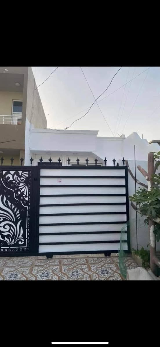 سلام عليكم اشتغل صبغ خارجي وداخلي بسعر مناسب جداا خارجي 100متر 100الف داخلي غرفه واحد 30الف تواصل ع رقم ***********او ع خاص مكاني كركوك
