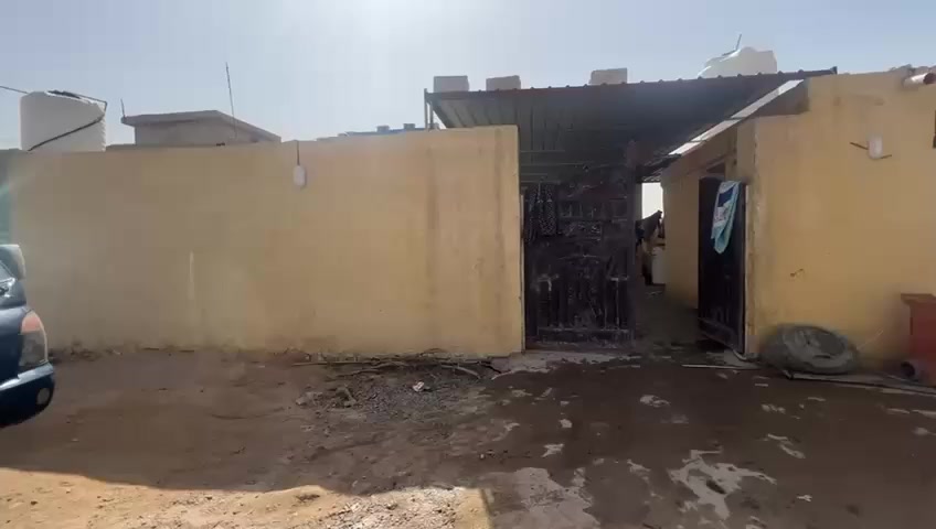 بيت للبيع مساحه 300 متر قرب التارتان سيطره نهروان سعر 45 كامل خدمات ***********
