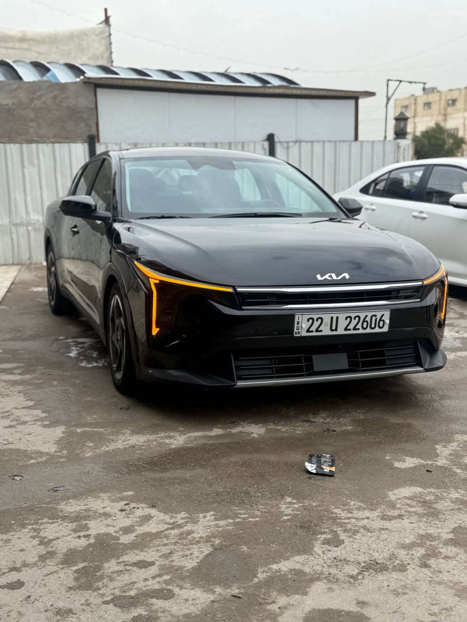 السلام عليكم 
  كيا K4 موديل 2025 
ماشيه 5 آلاف ميل بعده زيرو
رقم اربيل الدولي هزه وسنويه وارقام جدد باسمي 
سياره بيه صبغات ابيع عام 
بدون دواخل ابد 
ايرباك برده وراجع سستم كلهن شغالات
المواصفات 
بصمه 
شاشه متصله وكامره وحساس خلفي
رادرار امامي وجانبي وخلفي 
تحديد مسار
توقف ذاتي امامي خلفي 
3 انظمه قياده
اطفاء ذاتي 
اوتو هولد 
وباقي مواصفات معروفه فول عده فتحه وجلد
مكانه بغداد الكرخ 
148 وبيه مجال بسيط
*********** بغداد, العراق

